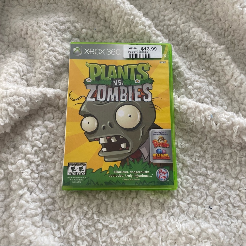 Plants Vs Zombies Xbox 360 platinum hits game with Peggle and Zuma as extras